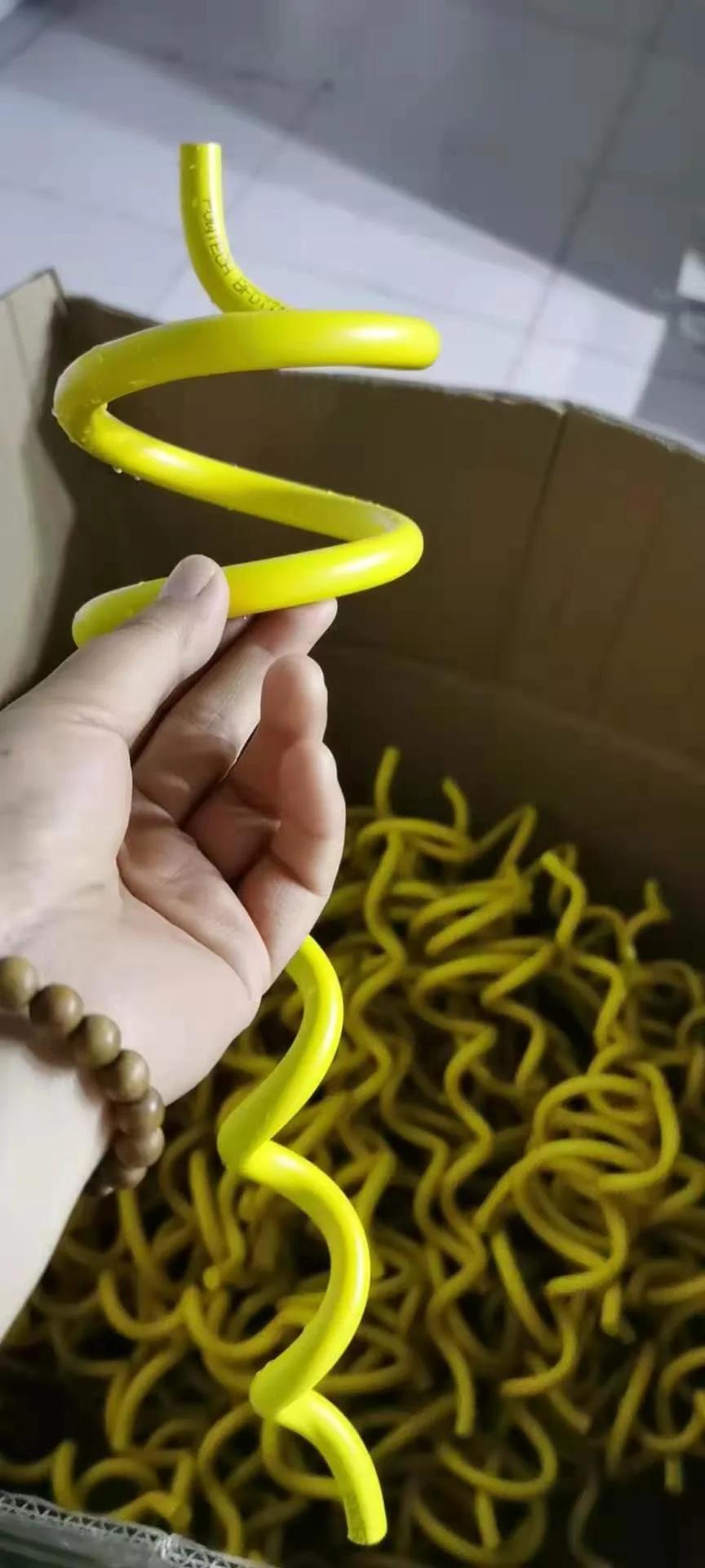 High Quality Spiral PVC Yellow Bird Diverter