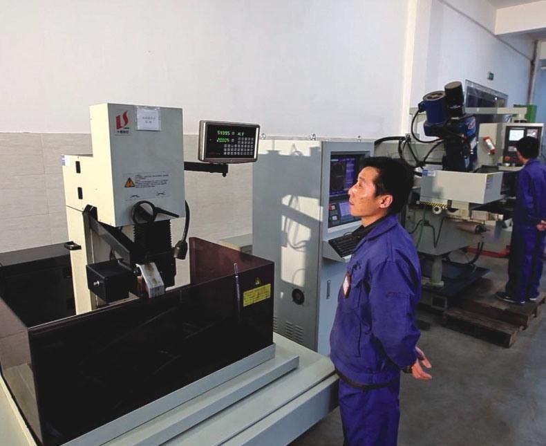 Shanghai Rtd-12 Electrical Wire Ducting Self-Adhesive PVC Solid Cable Trunking